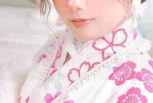 Messie Huang拍摄的男友衬衫写真合集，带你领略别样风情与美丽图片